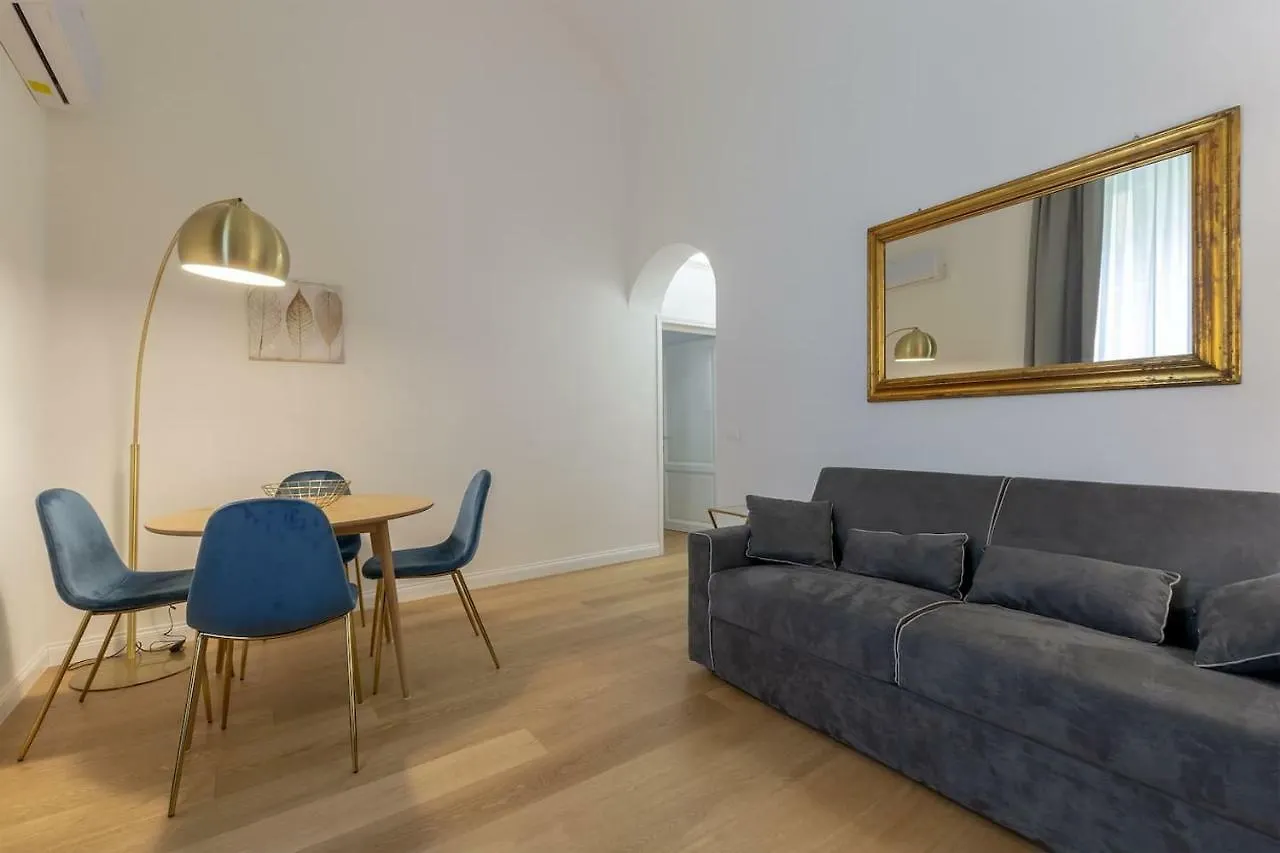 Florence Fiorino Apartment Italy