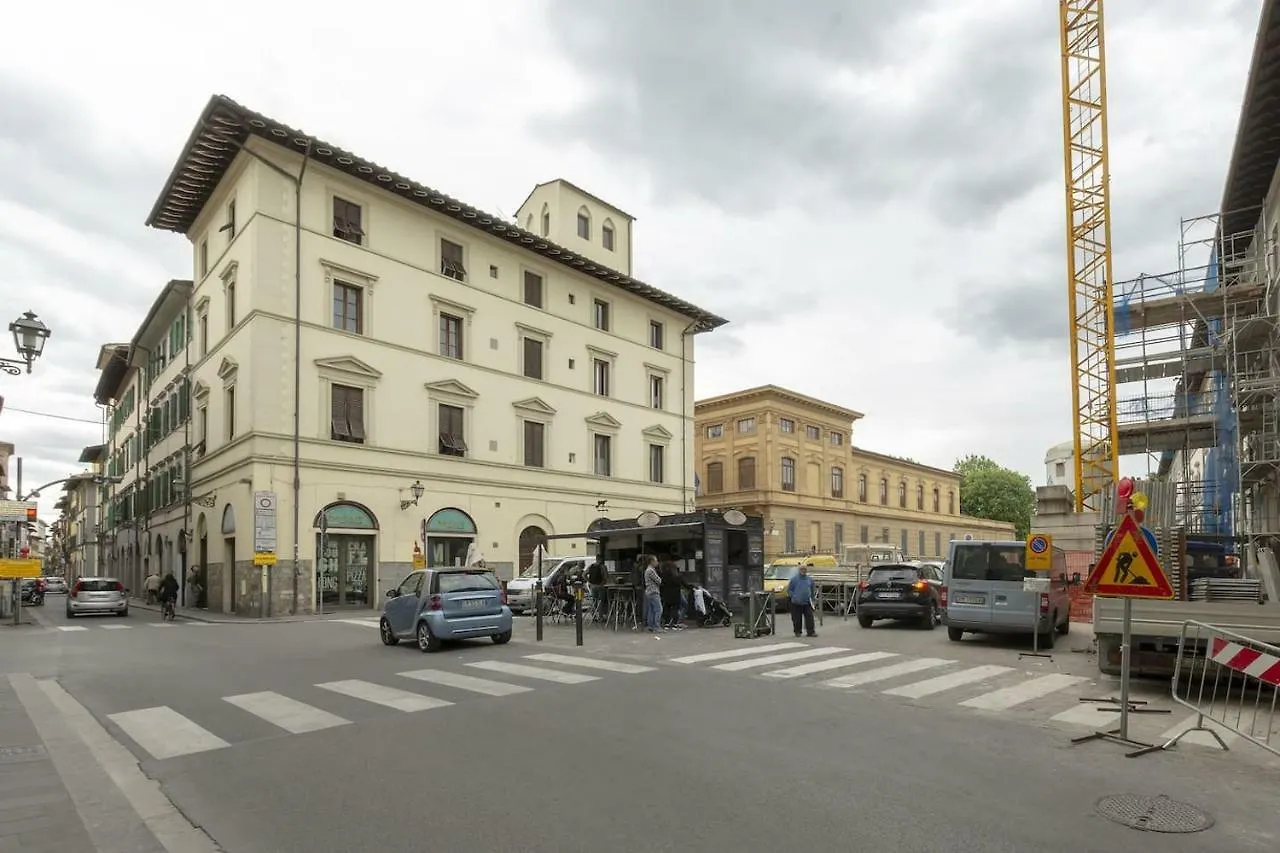 Florence Fiorino Apartment